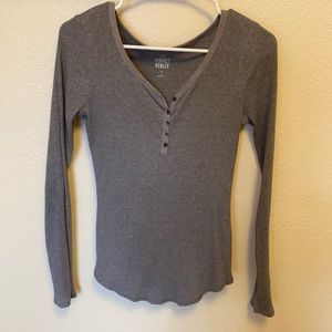 Grey ribbed shirt